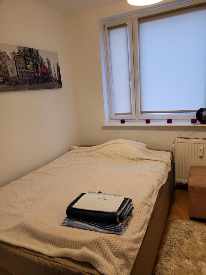 Filmowy Zoliborz Lägenhet Warszawa Exteriör bild